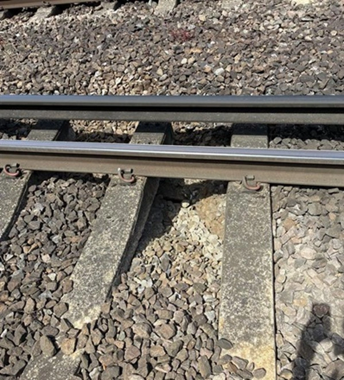 Sinkholes Snarl Gatwick Travel! South London Rail Chaos Strands Thousands
