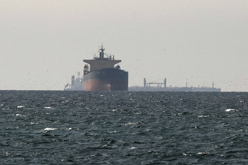 US-Iran Talks in Doha? Trump Says Yes, Tehran Says No!