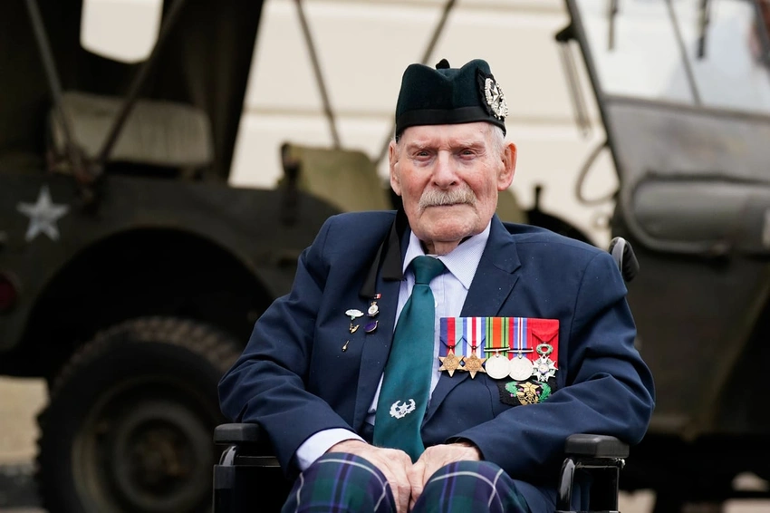 WWII Hero Donald Turrell, 101, Dies: Normandy Veteran Lied About Age to Fight