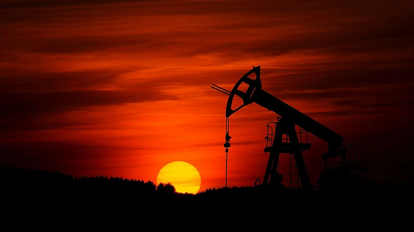 India Eyes Russian Oil as Hormuz Tensions Roil Global Flows