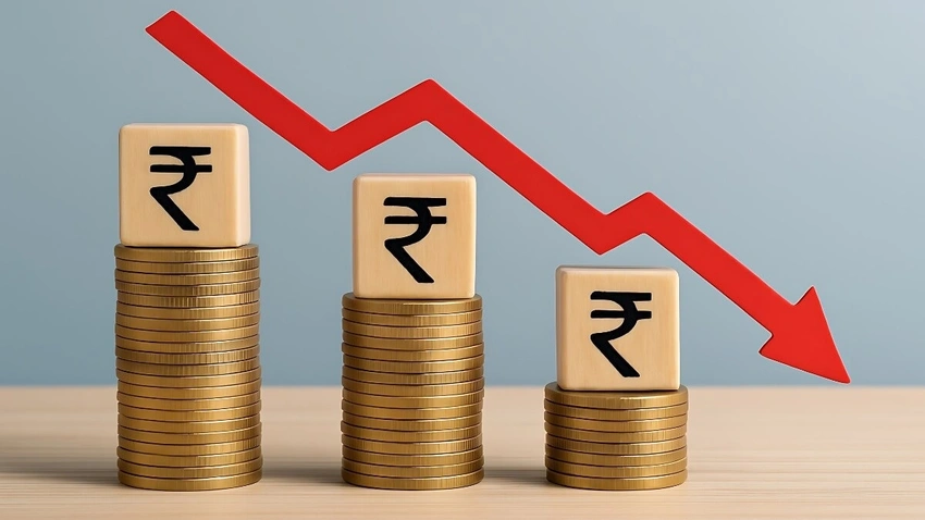 Rupee dives to record low, closes at 91.70 amid global turmoil