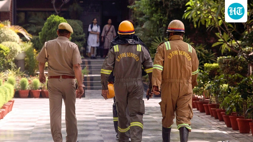 Delhi Schools & Civic Centre Rocked by Bomb Threats! 🏫🚨