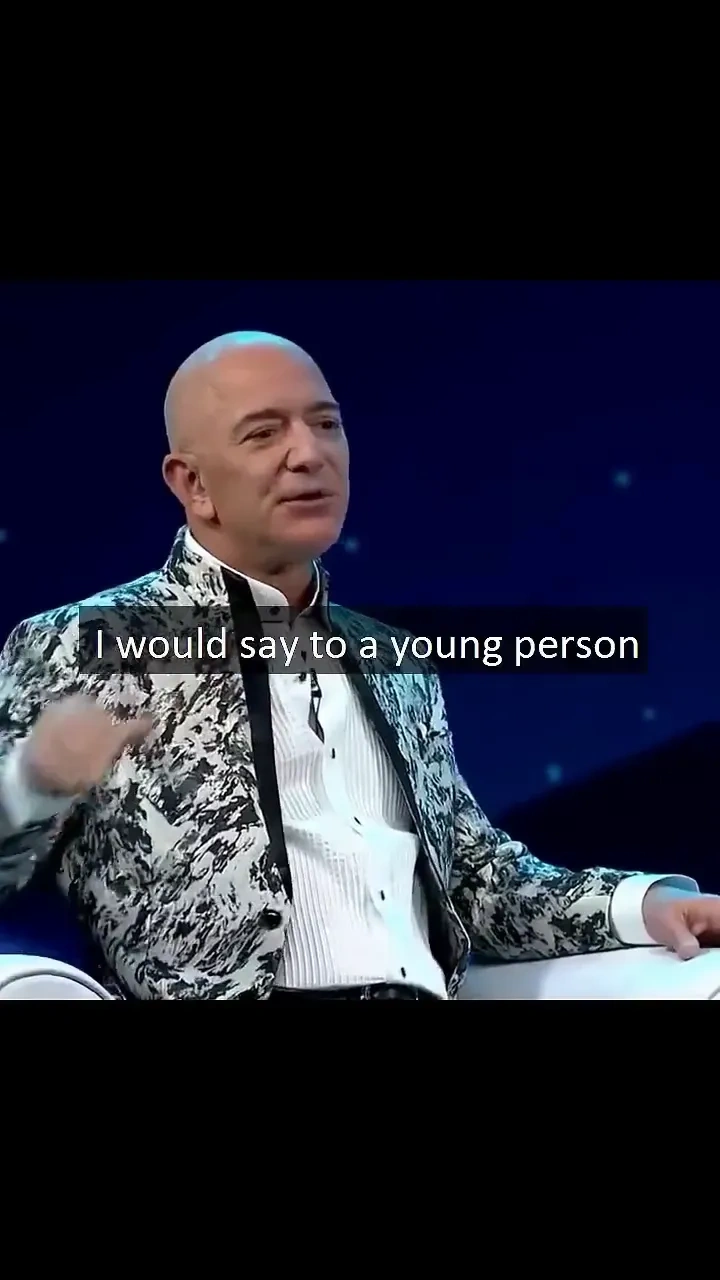 Bezos' youth tips 

Bezos shares his best advice for young people, in simple, real talk.

#BezosAdvi