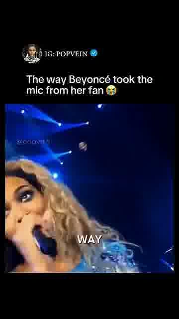 Beyoncé reclaims the mic: 

The fan was feeling Halo, but Beyoncé had to remind him whose show it wa