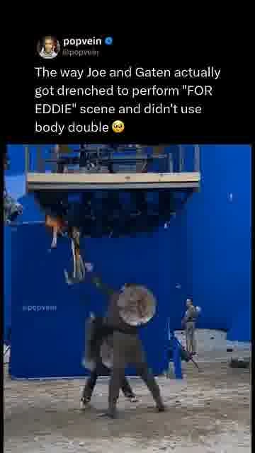 They got completely soaked: 

Joe and Gaten took the full splash for Eddie's emotional scene.

#Stra