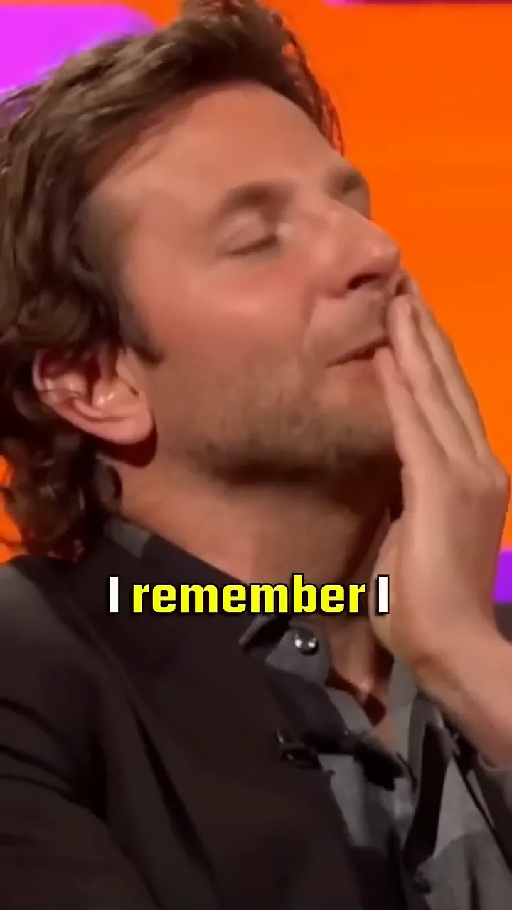 Cooper signs mcconaughey's autograph: 

Bradly Cooper signs Mathew McConaughey's autograph in a play