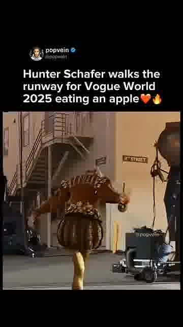 Hunter’s apple runway moment: 

Hunter Schafer casually eats an apple while walking the Vogue World 