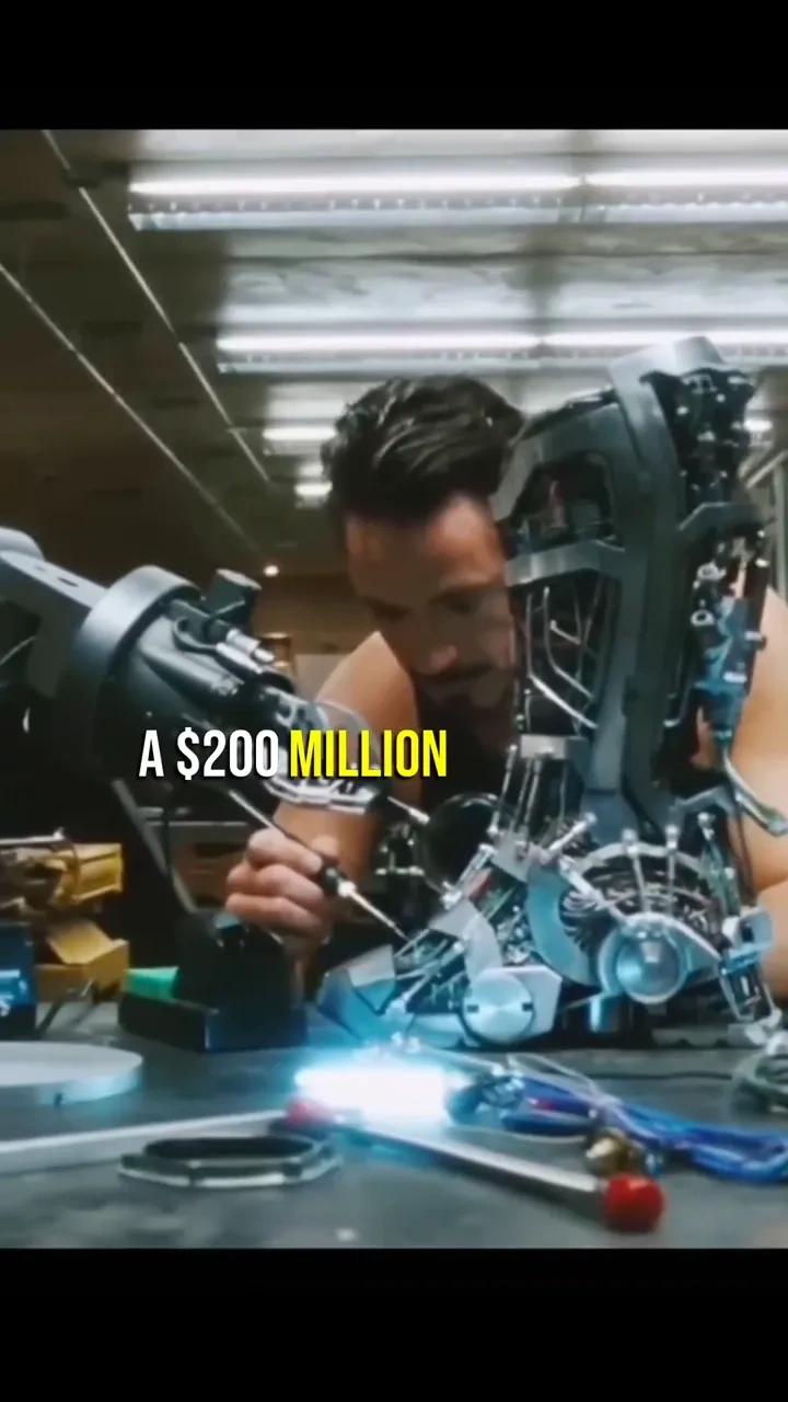 Iron man 2008 had no script: 

Did Iron Man 2008 shoot with no script? Quick behind-the-scenes note.