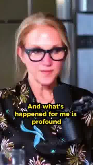 High five, higher worth: 

Mel Robbins shares a simple habit that reshapes self-worth and daily joy.
