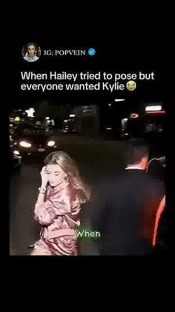 Kylie stole the spotlight: 

Hailey posed, but the crowd had eyes only for Kylie.

#HaileyBieber #Ky
