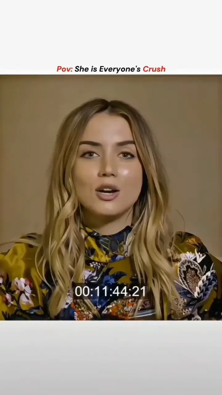 Ana de armas moment: 

A quick glimpse of Ana De Armas—short and sweet.

#AnaDeArmas #Shorts #CelebM