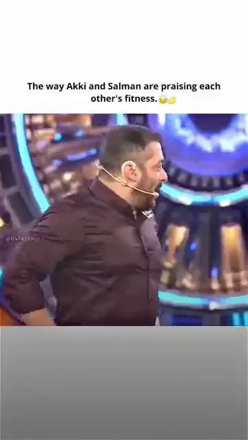 Bollywood bonding moment: 

Akshay Kumar and Salman Khan share a playful, genuine moment.

#Bollywoo