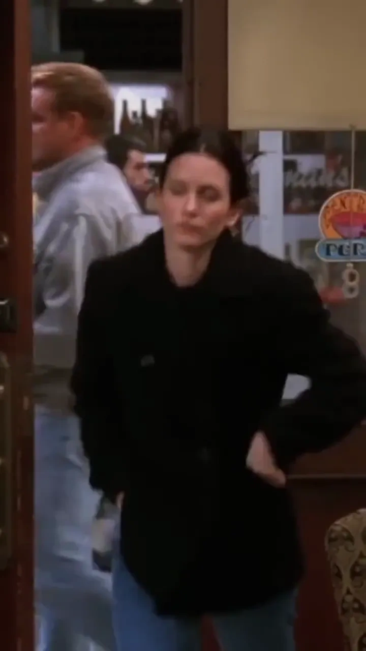 Monica's kitchen moment: 

Monica nails a kitchen moment in a classic Friends scene.

#Friends #Moni